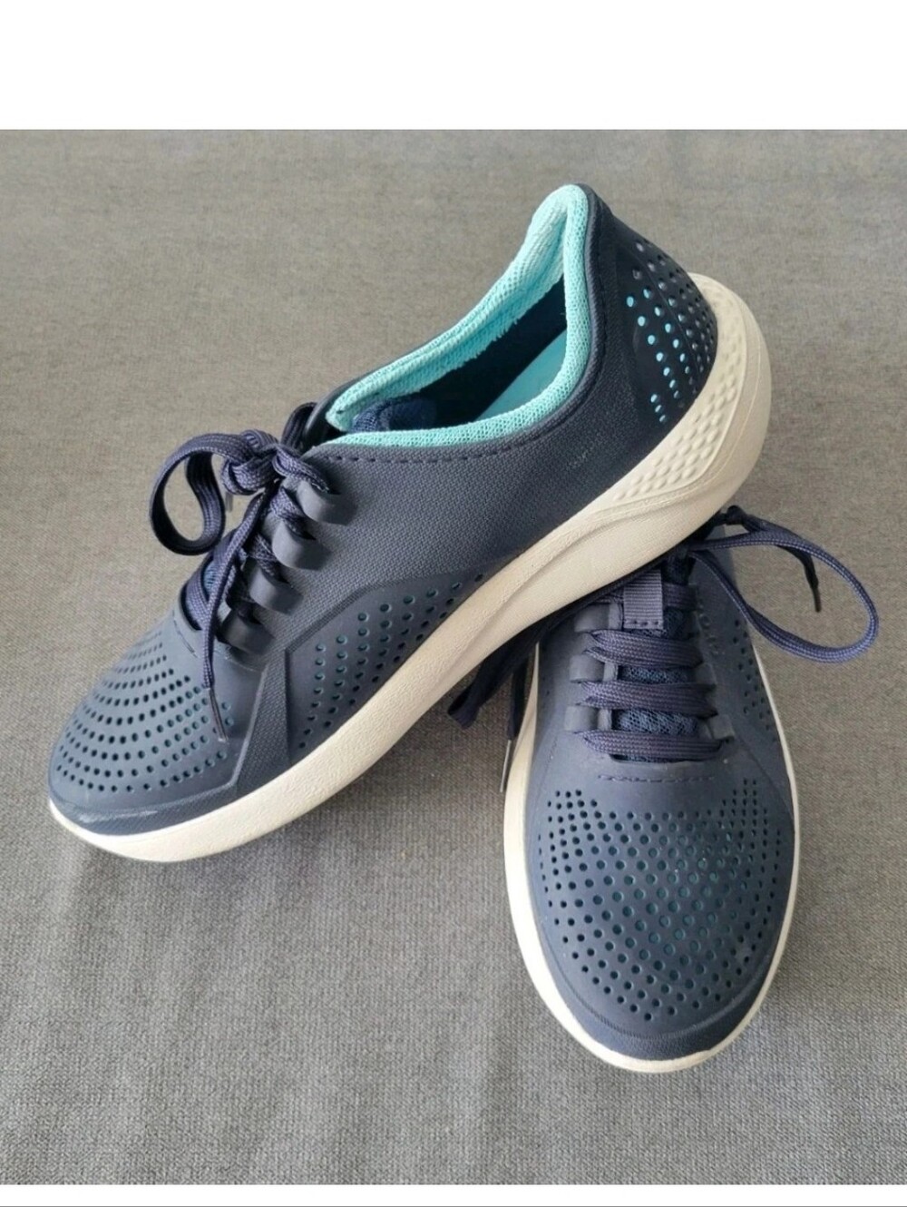 Crocs Women's LiteRide Pacer Navy Blue Sneakers Low Top Mesh Lace Up 205234 Sz 9